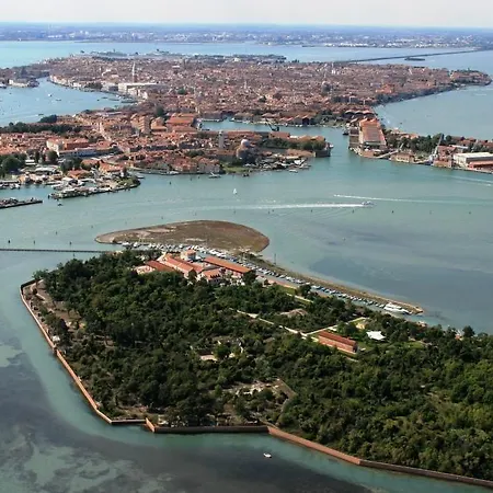 Venice Certosa Venedik-Lido