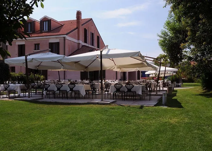 Отель Venice Certosa